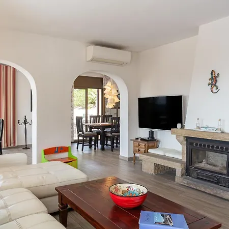 Casa Pollino In Villa Lloret de Mar